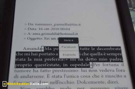 E' possibile pubblicare i passaggi evidenziati su Facebook o archiviarli su Evernote